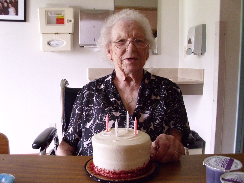 2011-06-01-Grandma Hi's 94th BD-01.jpg